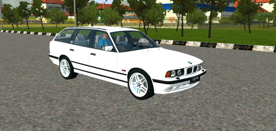 MOD BUSSID Mobil BMW E34 M5 1995